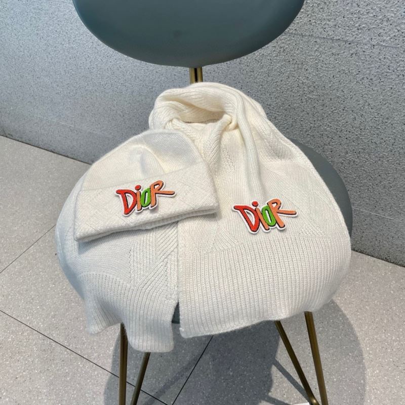 Christian Dior Caps Scarfs